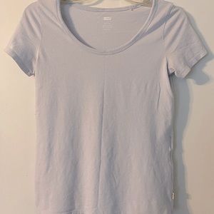 2 Levi’s basic Tee